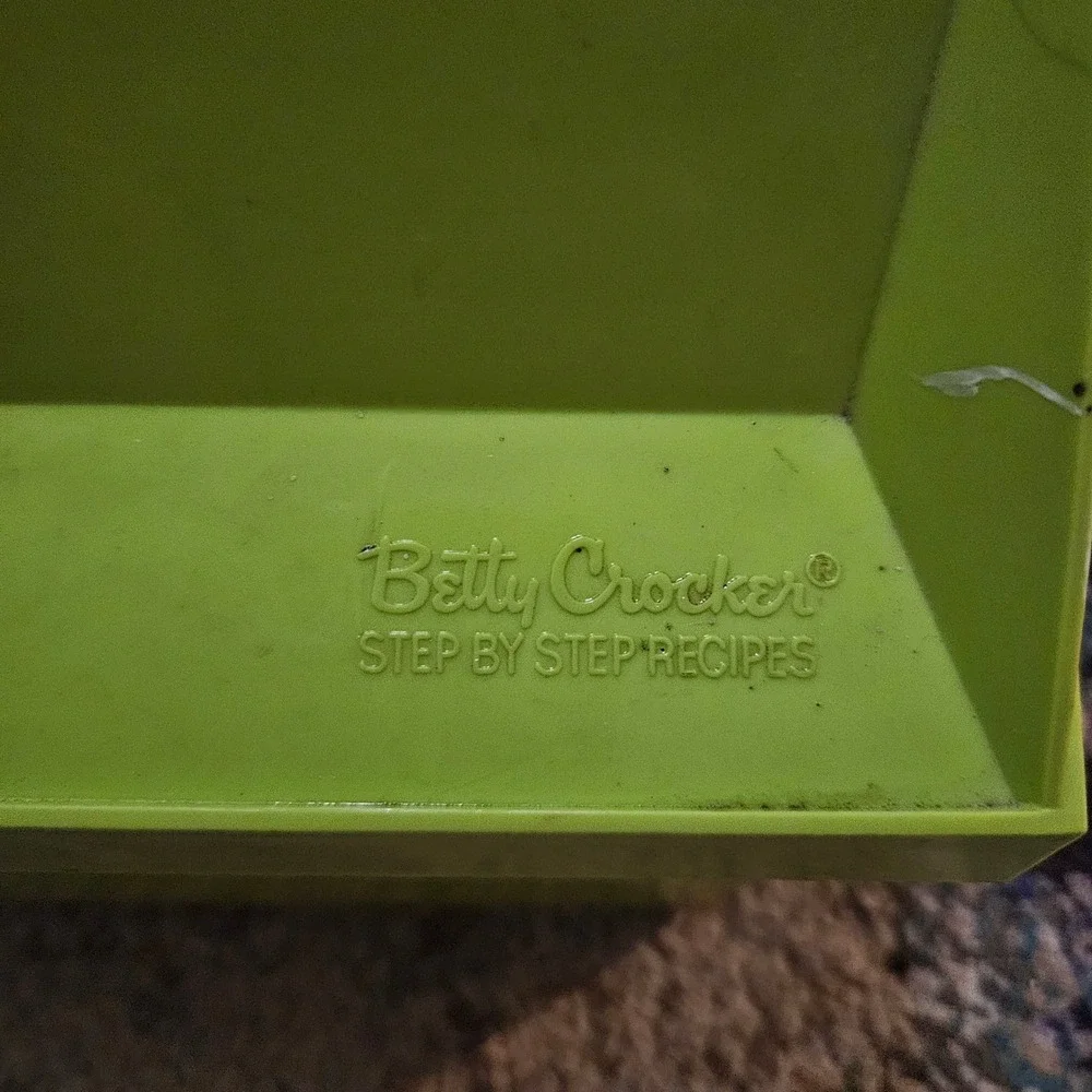 Vintage Betty Crocker Recipe Card Holder Green Step by Step Recipes Box BOX ONLY